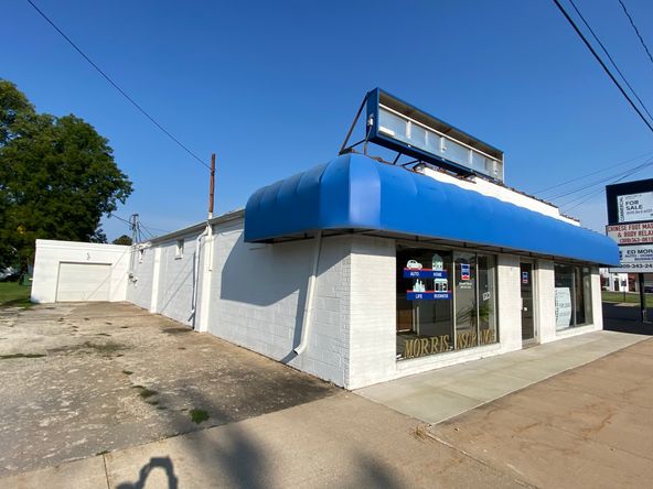 750 N Henderson St, Galesburg, IL 61401